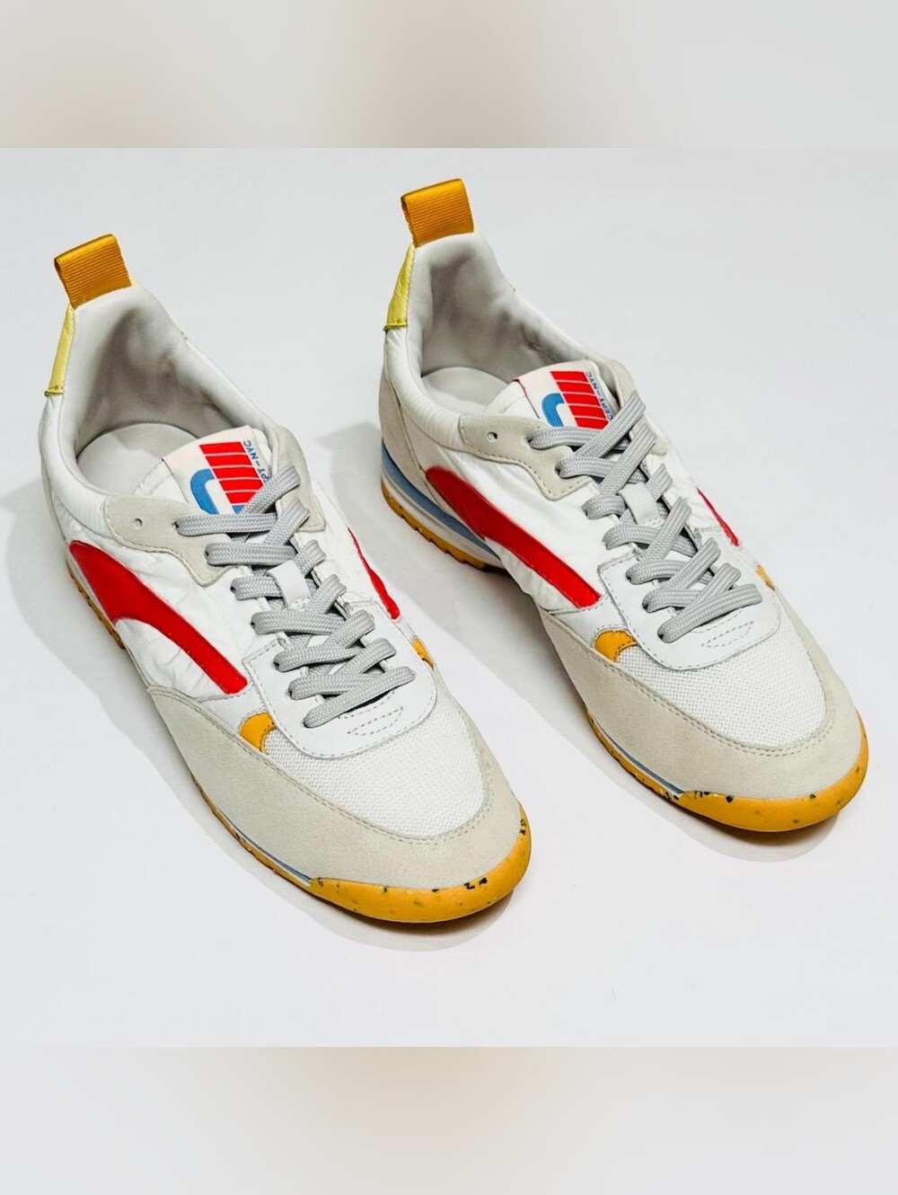 OnCept Tokyo Shockwave White Sneakers Retro Women's Size 8.5 Travelist F21